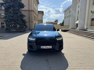 Авто Audi Q7 2018 № 8528493