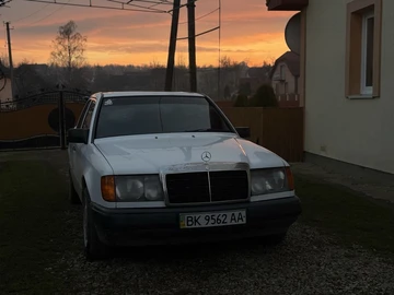 Авто Mercedes 230 1988 № 8528704