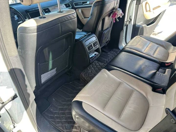Авто Volkswagen Touareg 2012 № 8528709