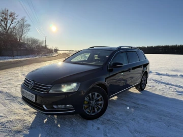 Авто Volkswagen Passat Variant 2010 № 8528951