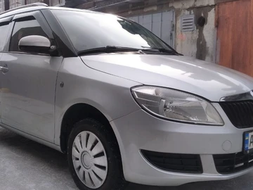 Авто Skoda Fabia 2012 № 8529175