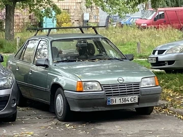 Авто Opel Kadett 1986 № 8529370