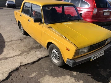 Авто ВАЗ 2107 1995 № 8529376