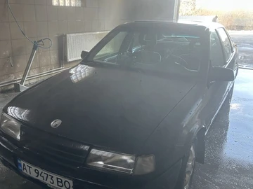 Авто Opel Vectra 1990 № 8529395