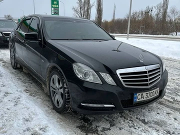 Авто Mercedes 220 2011 № 8529417