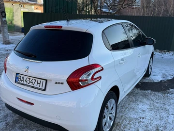 Авто Peugeot 208 2014 № 8529545