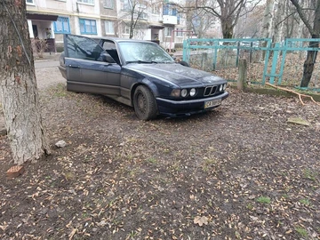 Авто BMW 7 Серия 1990 № 8529683