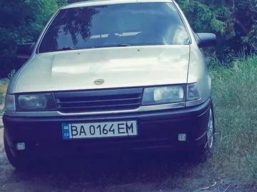 Авто Opel Vectra 1989 № 8529831