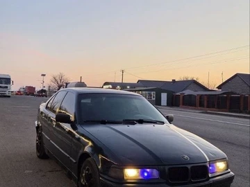 Авто BMW 3 Серия 1993 № 8530075