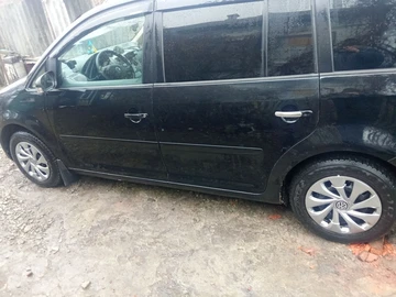 Авто Volkswagen Touran 2005 № 8530123