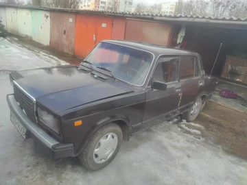 Авто ВАЗ 2107 1986 № 8530526