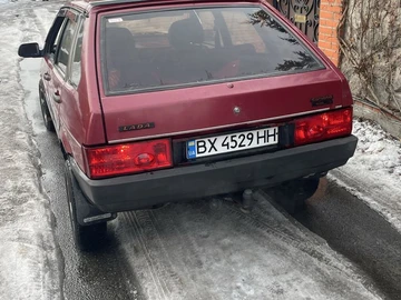 Авто ВАЗ 2109 1992 № 8530546