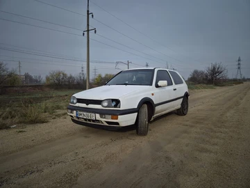 Авто Volkswagen Golf 1993 № 8530687