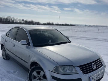 Авто Volkswagen Passat Sedan 2000 № 8530776