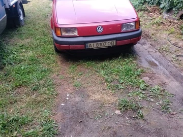 Авто Volkswagen Passat Sedan 1993 № 8530899