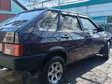 Авто ВАЗ 2109 1999 № 8530980