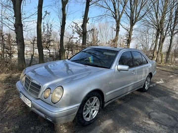 Авто Mercedes 220 1999 № 8531272