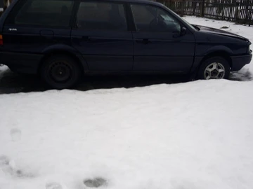 Авто Volkswagen Passat Variant 1990 № 8531298