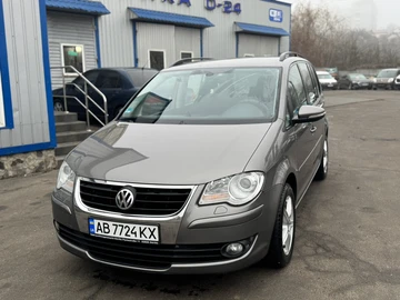 Авто Volkswagen Touran 2009 № 8531349