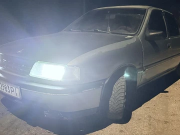 Авто Opel Vectra 1991 № 8531645