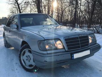 Авто Mercedes 220 1994 № 8531706