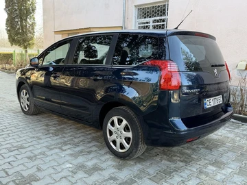 Авто Peugeot 5008 2010 № 8532475