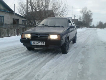 Авто ВАЗ 2109 1991 № 8532601