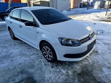 Авто Volkswagen Polo 2013 № 8532703