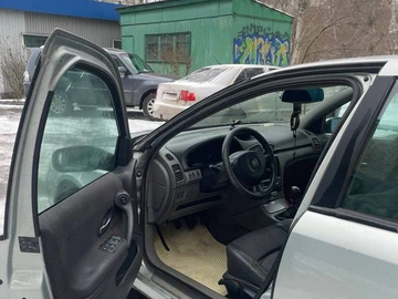 Авто Renault Laguna 2002 № 8532708