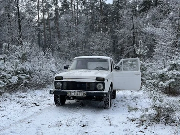 Авто ВАЗ 2121 1990 № 8532770