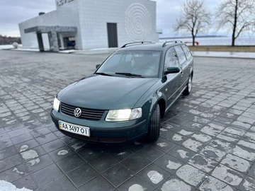 Авто Volkswagen Passat Variant 2000 № 8533111