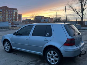 Авто Volkswagen Golf 2003 № 8533143