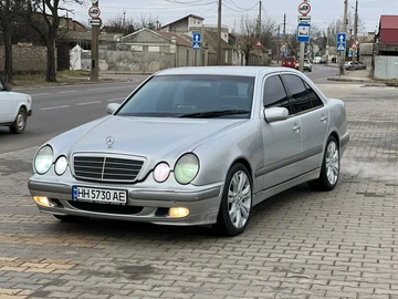 Авто Mercedes E Серия 2000 № 8533218
