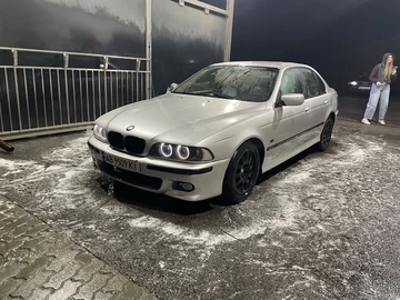 Авто BMW 5 Серия 2002 № 8533503