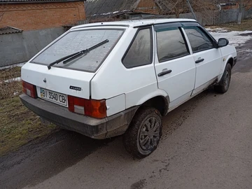Авто ВАЗ 2109 1992 № 8533632