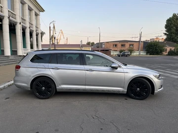 Авто Volkswagen Passat Variant 2015 № 8533639