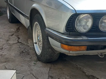 Авто BMW 5 Серия 1984 № 8533646