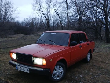 Авто ВАЗ 2107 1992 № 8534296