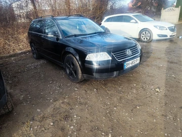 Авто Volkswagen Passat Variant 2004 № 8534300