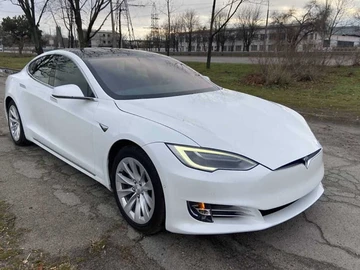 Авто Tesla Model S 2018 № 8534325