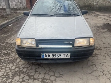 Авто Mazda 323 1987 № 8534384