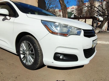 Авто Citroen C4 2013 № 8534394
