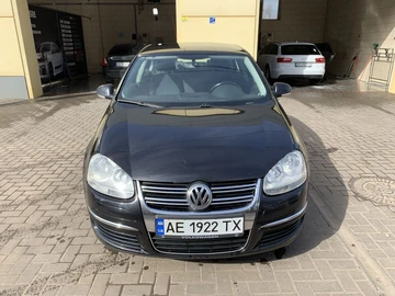 Авто Volkswagen Jetta 2005 № 8534400