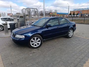 Авто Audi A4 1995 № 8534936