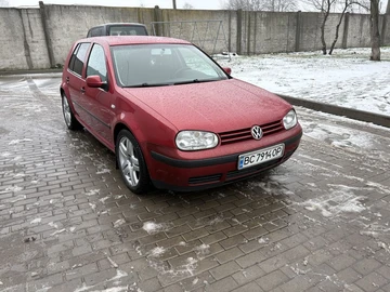 Авто Volkswagen Golf 2002 № 8535233