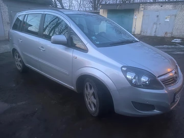 Авто Opel Zafira 2013 № 8535718