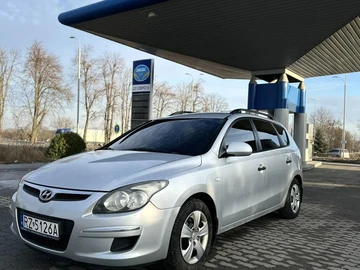 Авто Hyundai I30 2010 № 8535834