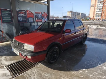 Авто Volkswagen Vento 1995 № 8535946