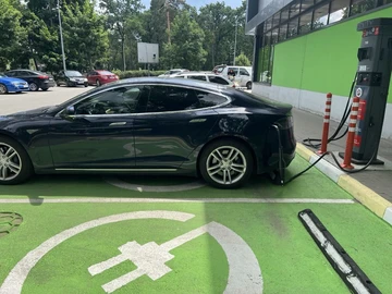 Авто Tesla Model S 2013 № 8535994