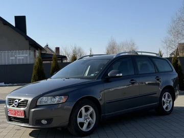 Авто Volvo V50 2011 № 8536010